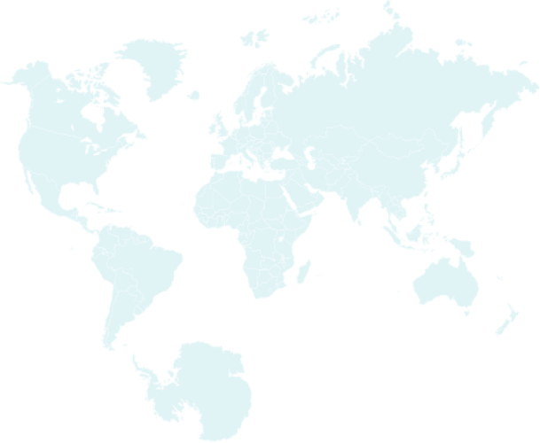 Paciente recibiendo tratamiento estético facial en Santiago